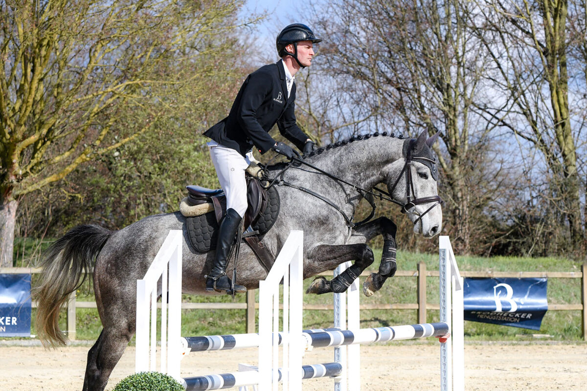 DSC 4044  scaled - Cheat Code