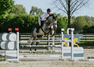 DSC 7669 scaled e1788538594991 300x215 - Burghof Open Sales Week 2026